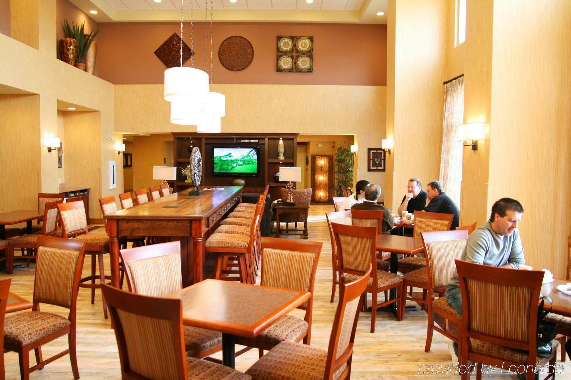 แฮมป์ตัน อินน์ แอนด์ สวีท มองก์ตัน นิว บรันสวิค ร้านอาหาร รูปภาพ